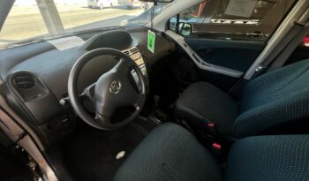 TOYOTA VITZ S1904 lleno
