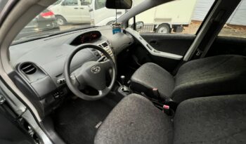 TOYOTA VITZ S1945 lleno