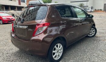 TOYOTA NEW VITZ S1975 lleno