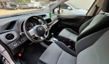 TOYOTA VITZ S1973 lleno