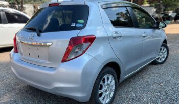 TOYOTA VITZ S1973 lleno