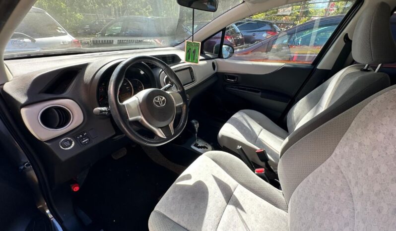 TOYOTA VITZ S2003 lleno