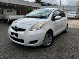TOYOTA VITZ S2030