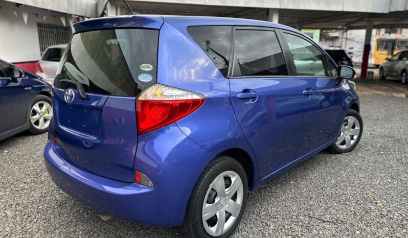 TOYOTA RACTIS S2046 lleno