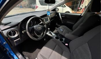 TOYOTA AURIS S2104 lleno