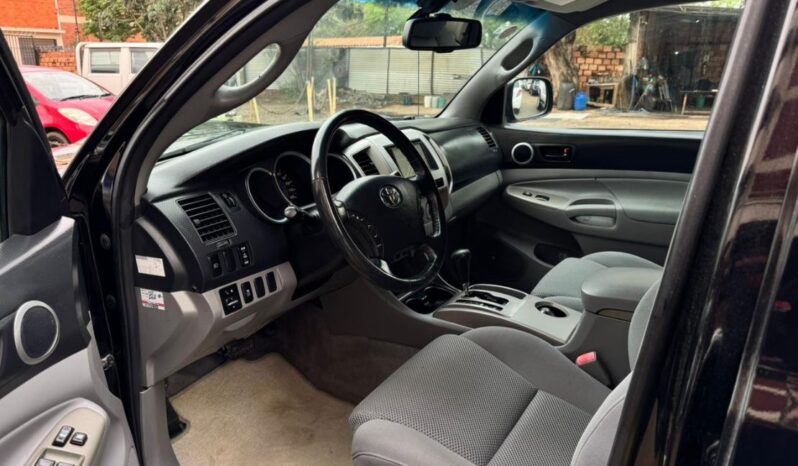 TOYOTA TACOMA S2116 lleno