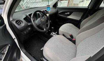 TOYOTA IST S2085 lleno