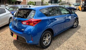 TOYOTA AURIS S2104 lleno